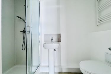 1 bed studio, Freckingham Street, Hockley, Nottingham, NG11DX - Image 5